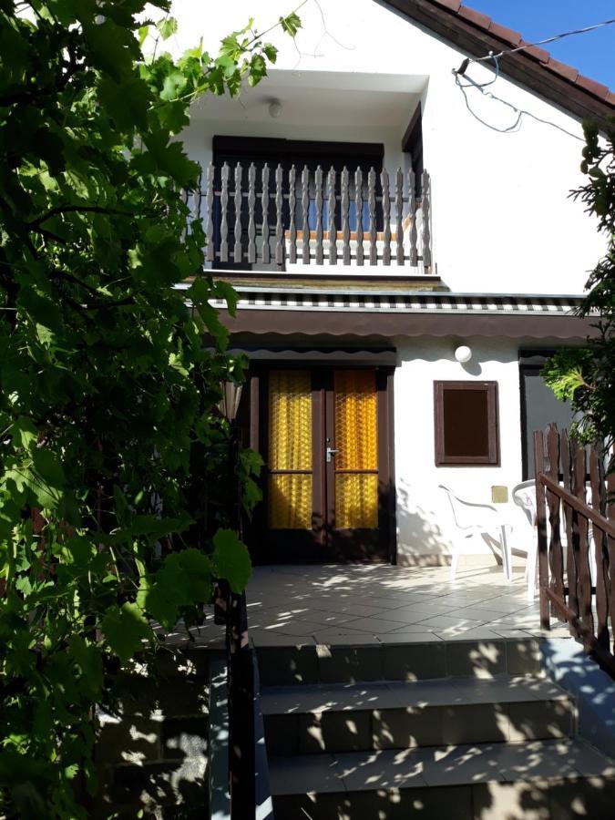Retrovilla Balatonkenese Zewnętrze zdjęcie
